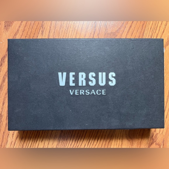 Versus Versace Croco Embossed Leather Accordion-Style Zip Around Wallet - Picture 3 of 3